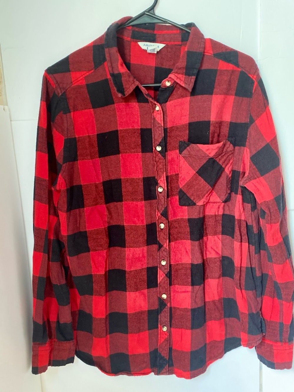 💎3 FOR $20💎Arizona Jean Company Red and Black Checkered Button-Up Shirt